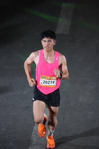 BIB: 20219
                            <button type="button" onclick="openModal(22935776)" class="btn btn-primary btn-sm float-right btn-popup" data-toggle="modal" data-target=".modal-high-quality">
                        <i class="fas fa-shopping-cart"></i> Add to Cart
                    </button>
                                            <button type="button" onclick="isThisMe(22935776, true)" class="btn btn-success btn-sm float-right btn-popup btn-isme hidden" data-toggle="tooltip" data-placement="bottom" title="นี่คือรูปของคุณใช่ไหม คลิกที่นี่เพื่อเอาเข้าอัลบั้ม">
                        <i class="fas fa-plus"></i> Add to album
                    </button>
                    <button type="button" onclick="isThisMe(22935776, false)" class="btn btn-warning btn-sm float-right btn-popup btn-isnotme hidden">
                        <i class="fas fa-ban"></i> Remove from album
                    </button>